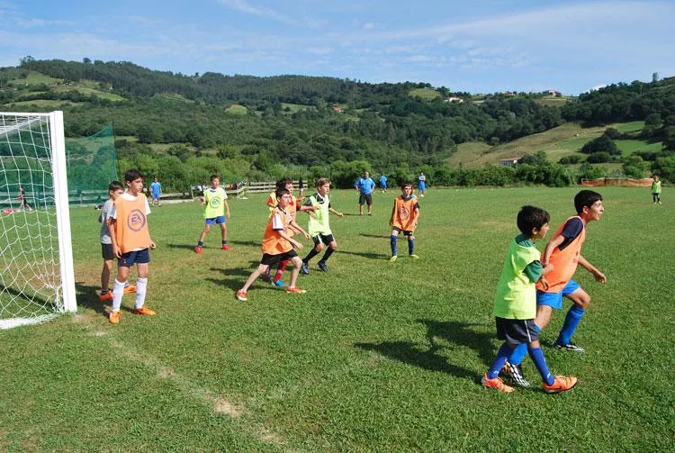 Campamento de fútbol sin clases de español